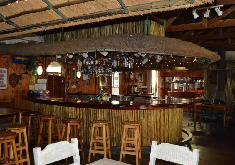 Ascot Inn