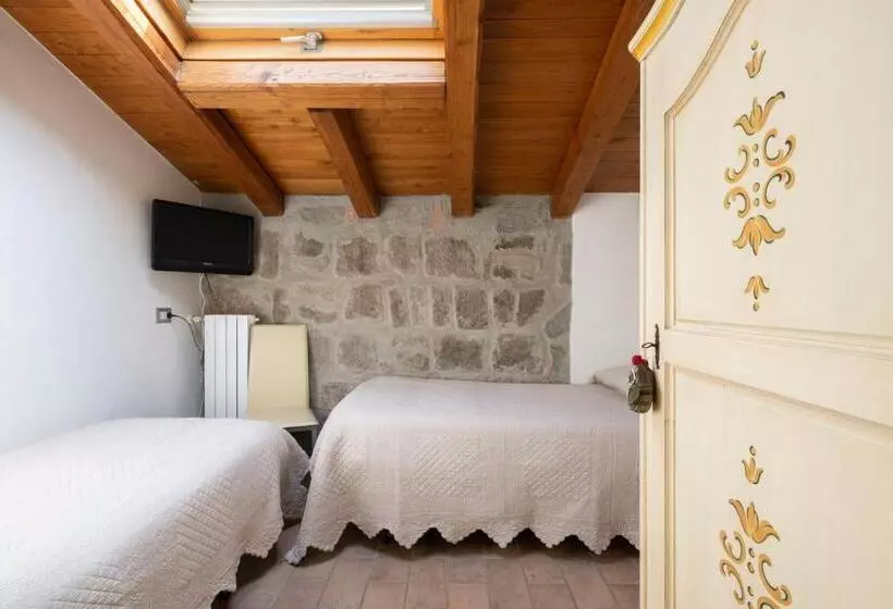 B&b Medieval House