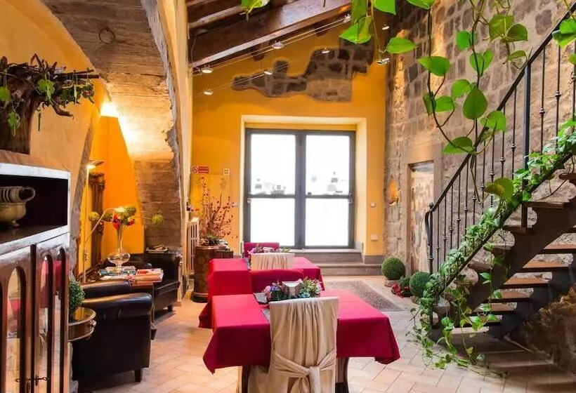 B&b Medieval House