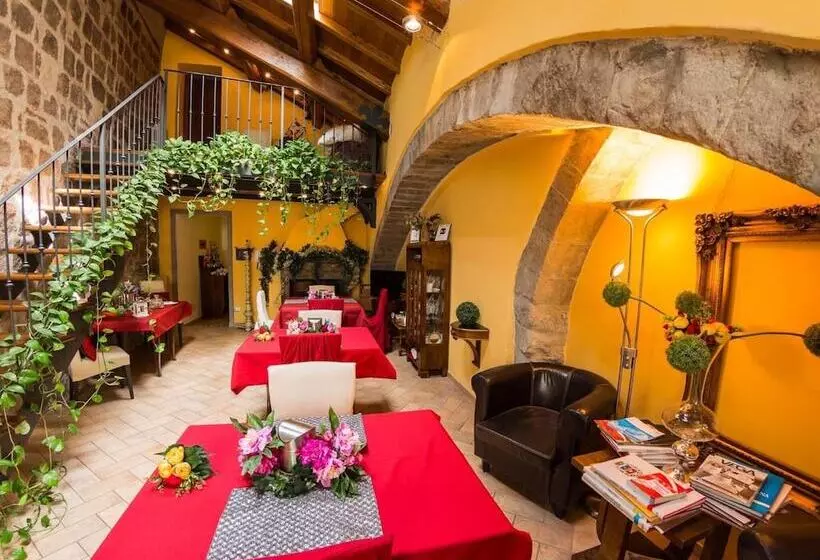 B&b Medieval House