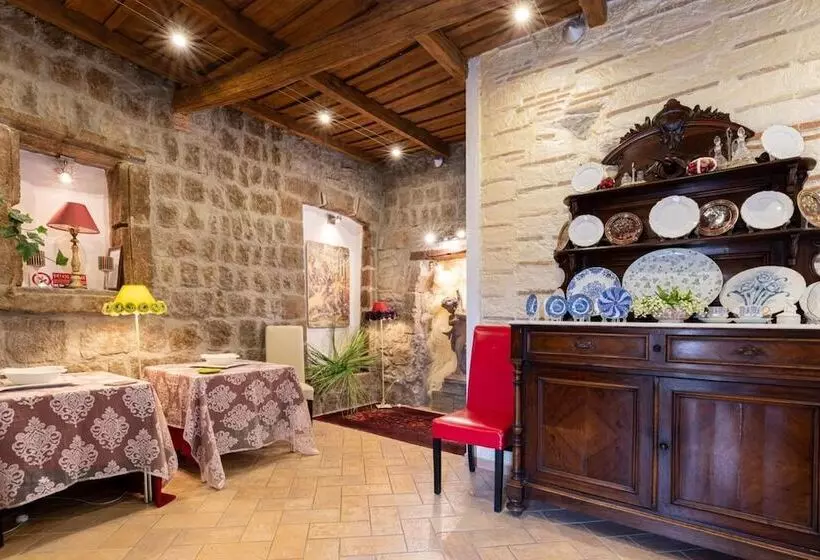 B&b Medieval House