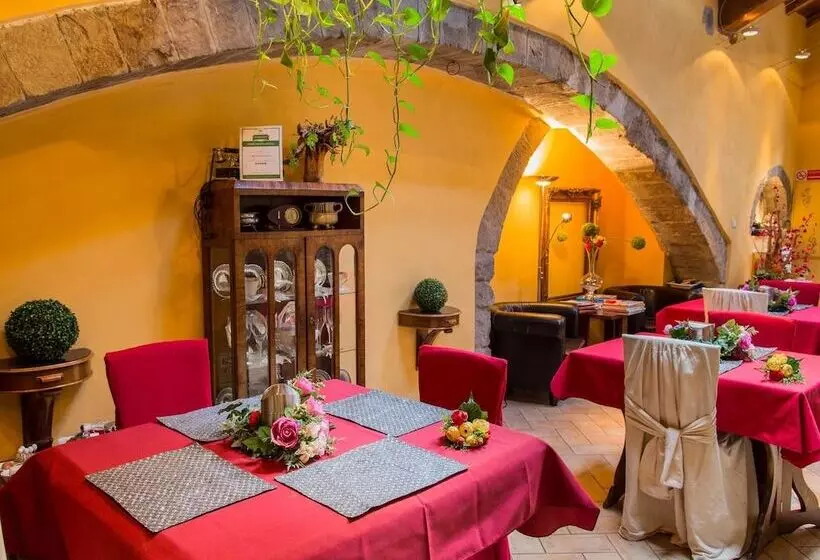 B&b Medieval House