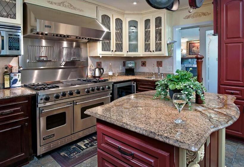 住宿加早餐 Cozy Rose Inn