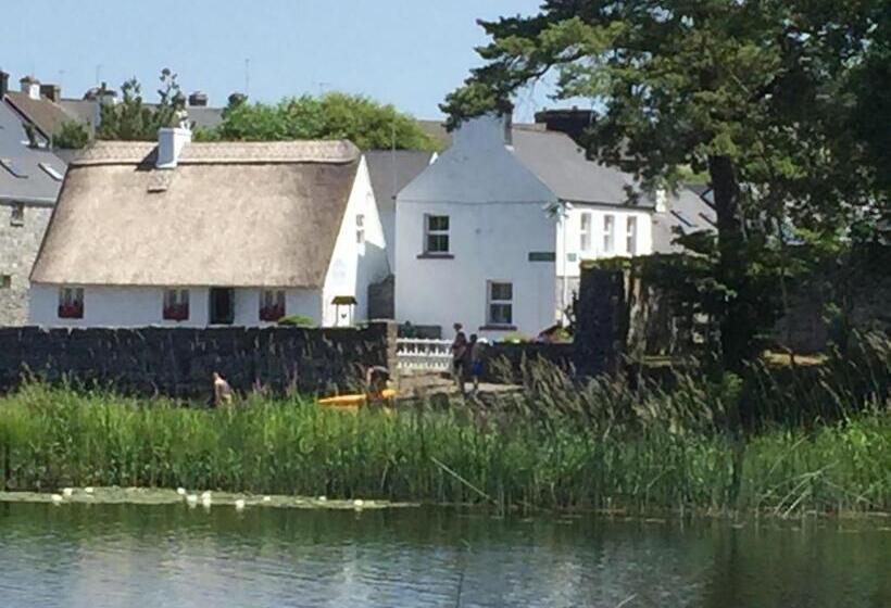 مبيت وإفطار Lakeland House