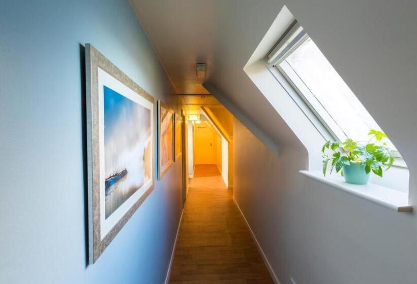 مبيت وإفطار Lakeland House