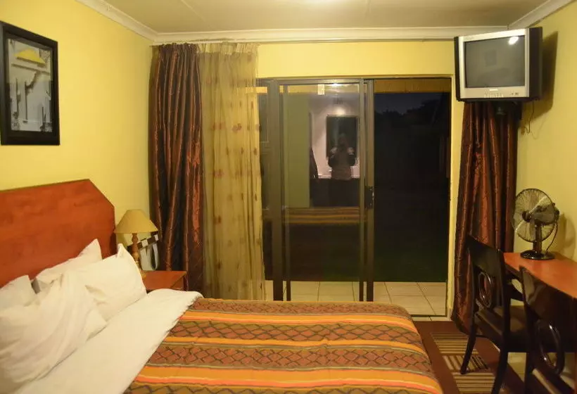ベッドアンドブレックファースト Airport Transit Guest Lodge