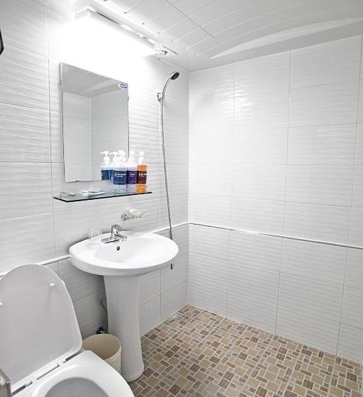 Dadam Guesthouse Hostel