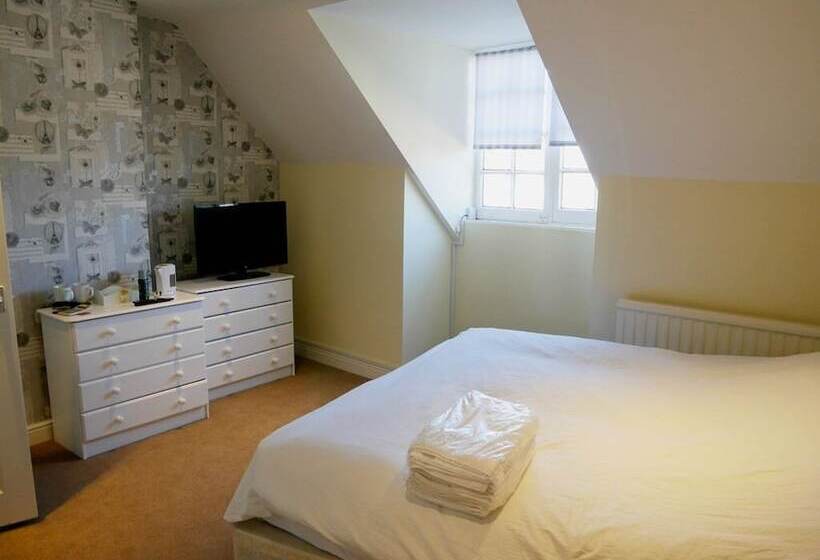 客栈  The Saracens Head