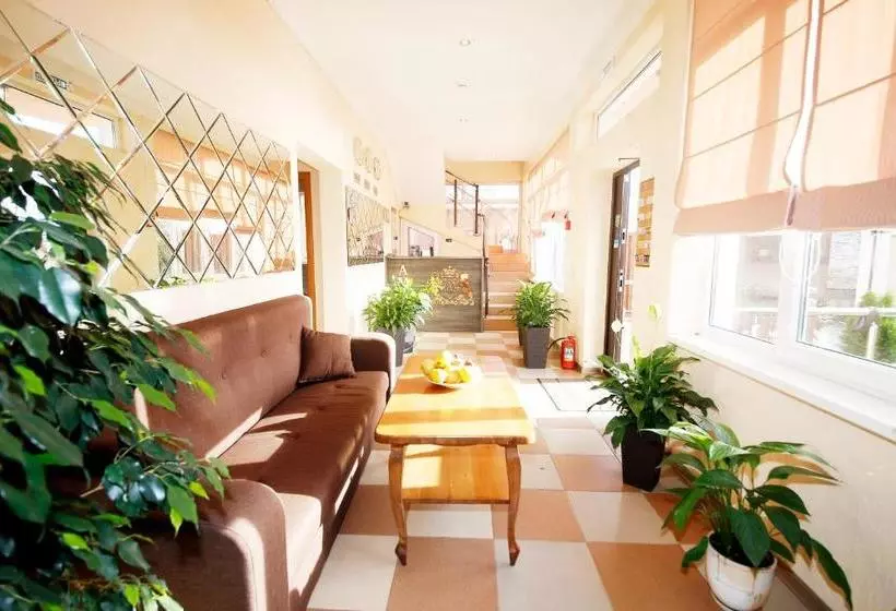 هتل Guest House Amigo