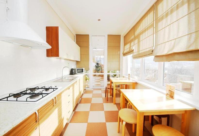 هتل Guest House Amigo