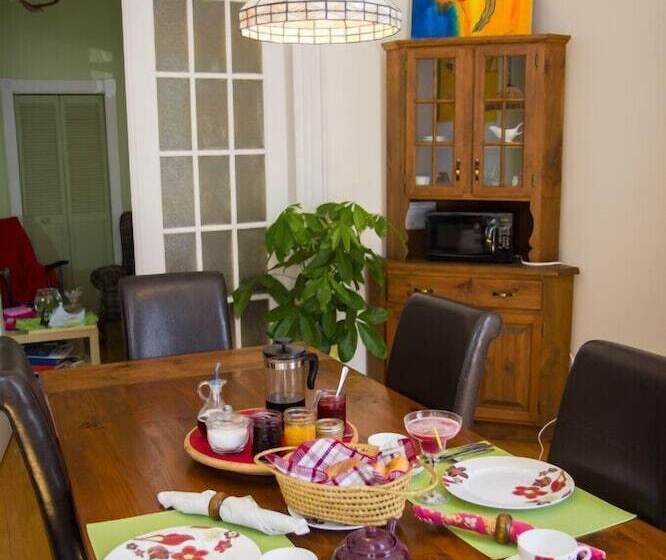 هتل Au Croissant De Lune