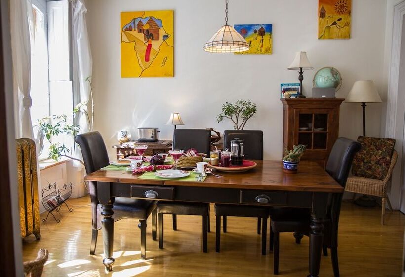 هتل Au Croissant De Lune