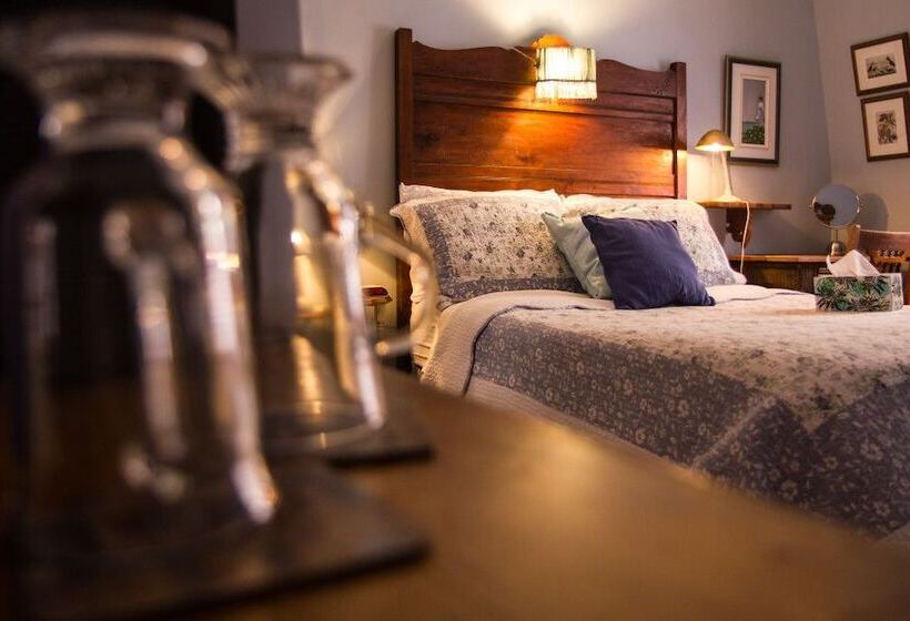 هتل Au Croissant De Lune