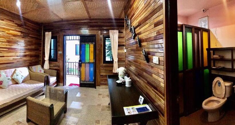 هتل Baan Soontree Resort