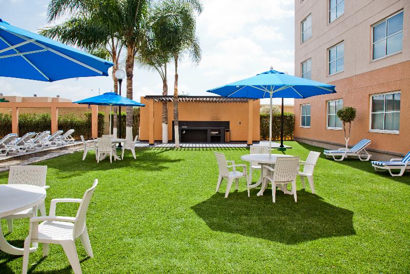 Sierra Suites By Hp Hotels