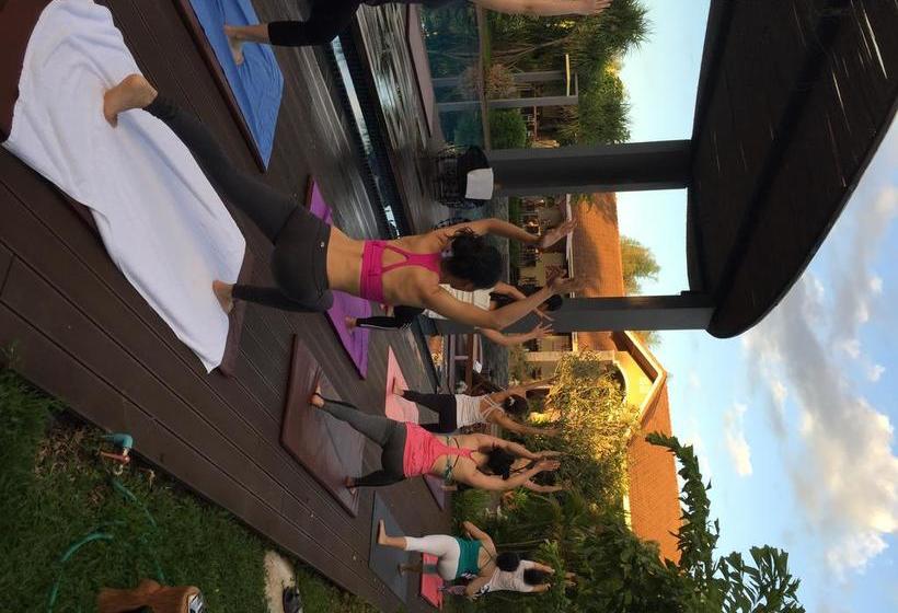 בית מלון כפרי Corner Spa Resort