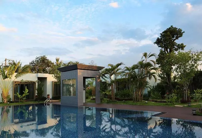 هتل Corner Spa Resort