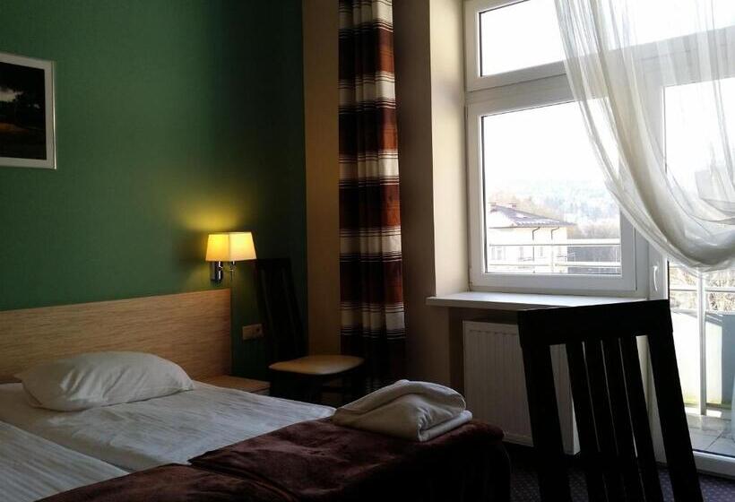 Hotell Ośrodek Wczasowy Paradise