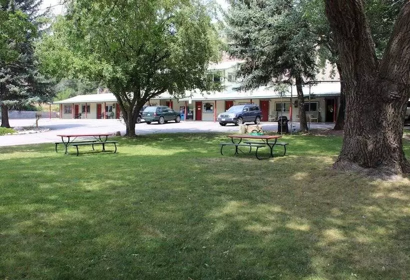 هتل Wapiti Self Service Lodge