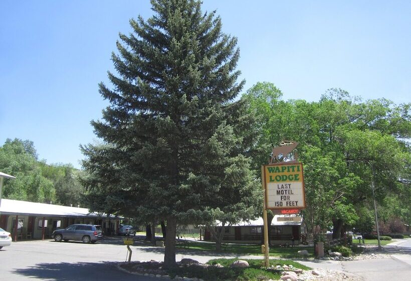 Отель Wapiti Self Service Lodge