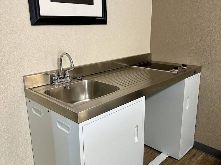 Отель Wapiti Self Service Lodge