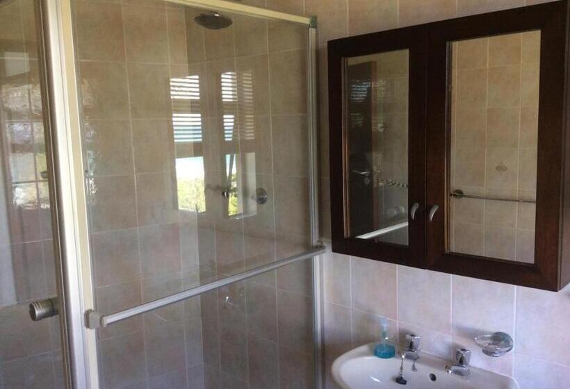 Misty Blue Bed And Breakfast