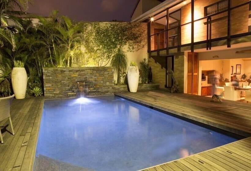 Misty Blue Bed And Breakfast