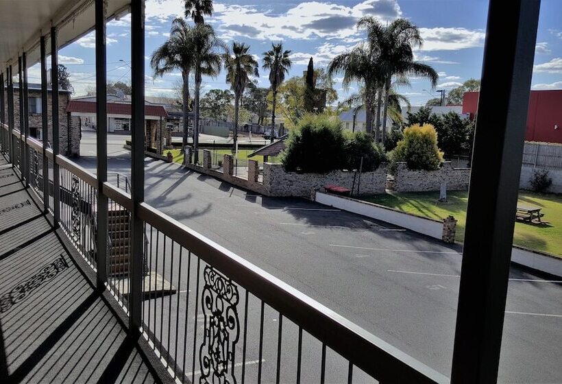 מוטל Centre Point Midcity Motor Inn