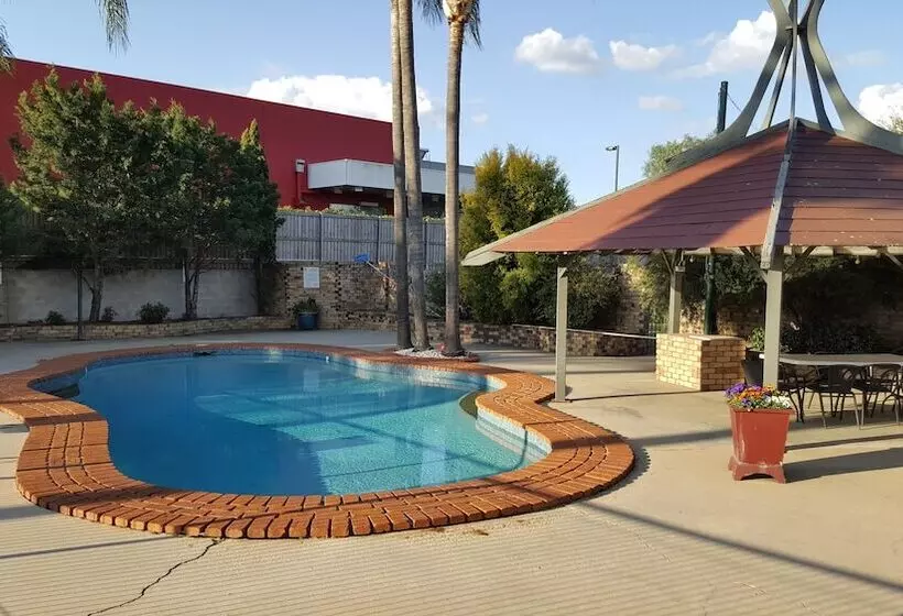 Motelli Centre Point Midcity Motor Inn