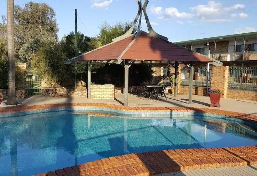 Motelli Centre Point Midcity Motor Inn