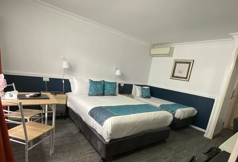 Motelli Centre Point Midcity Motor Inn