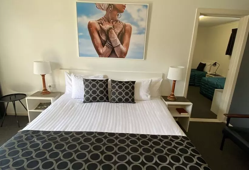 Motelli Centre Point Midcity Motor Inn