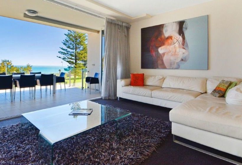 Mullaloo Beach  & Apartments