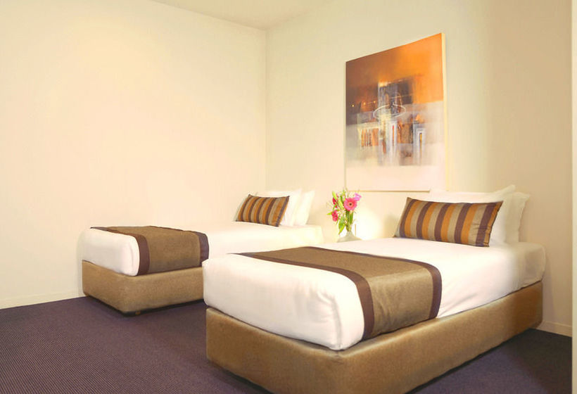 Mullaloo Beach  & Apartments