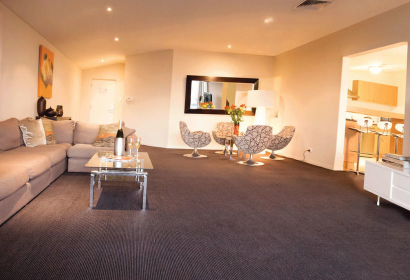 Mullaloo Beach  & Apartments