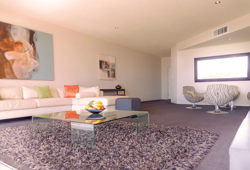 Mullaloo Beach  & Apartments