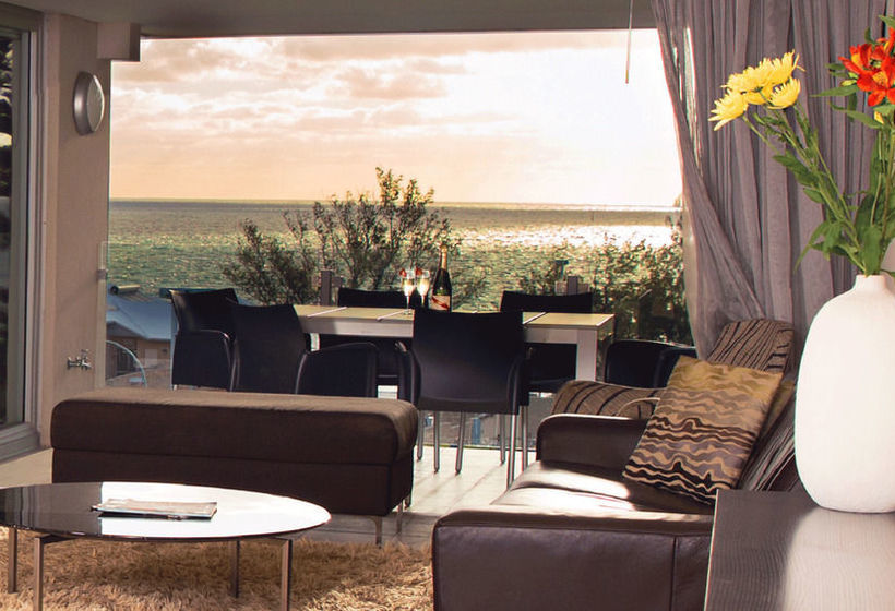 Mullaloo Beach  & Apartments