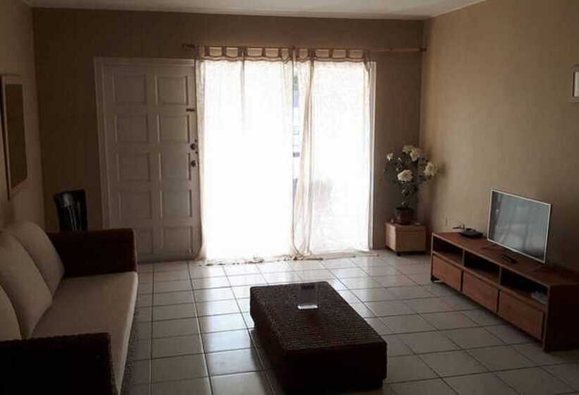 Pega Pega Apartments