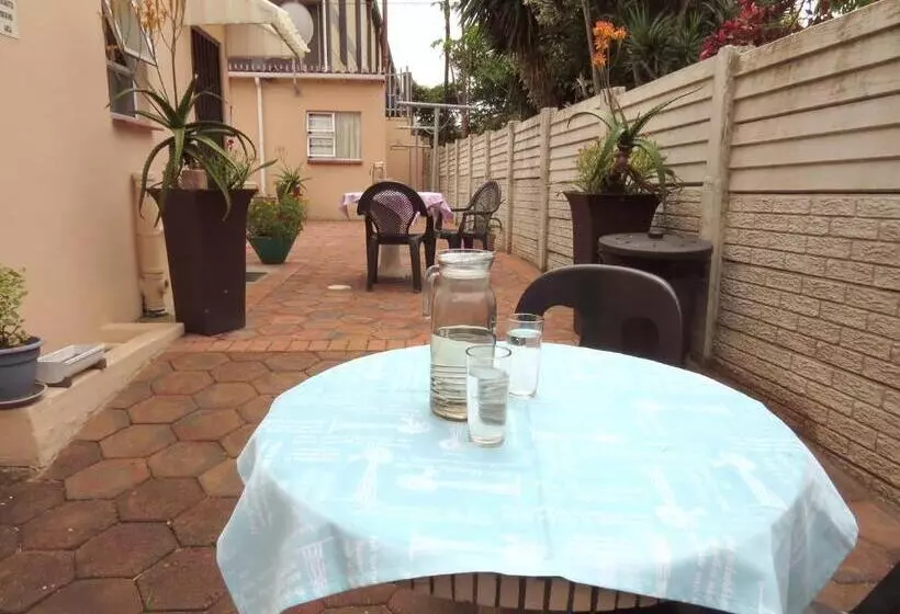 پانسیون Jothams Bed & Breakfast Or Self Catering