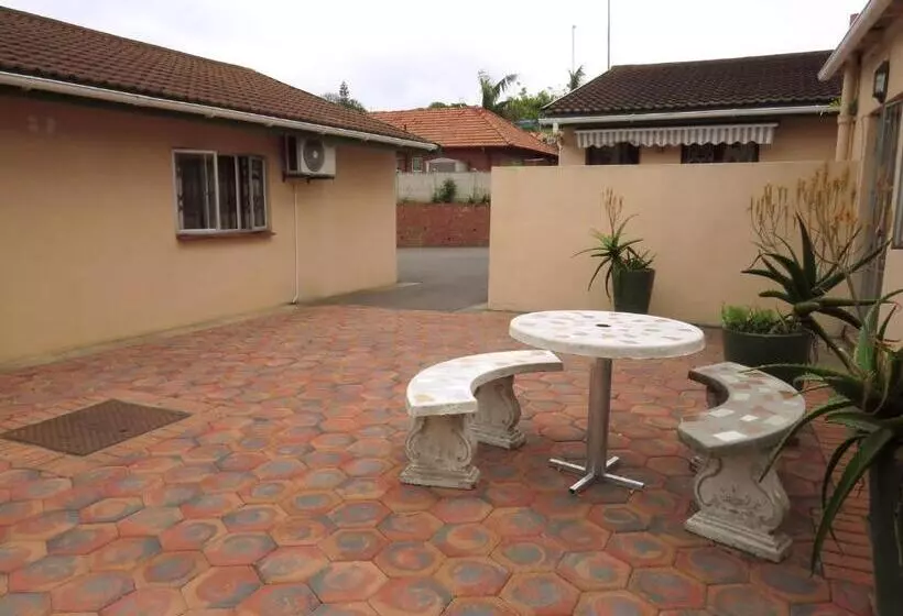 پانسیون Jothams Bed & Breakfast Or Self Catering