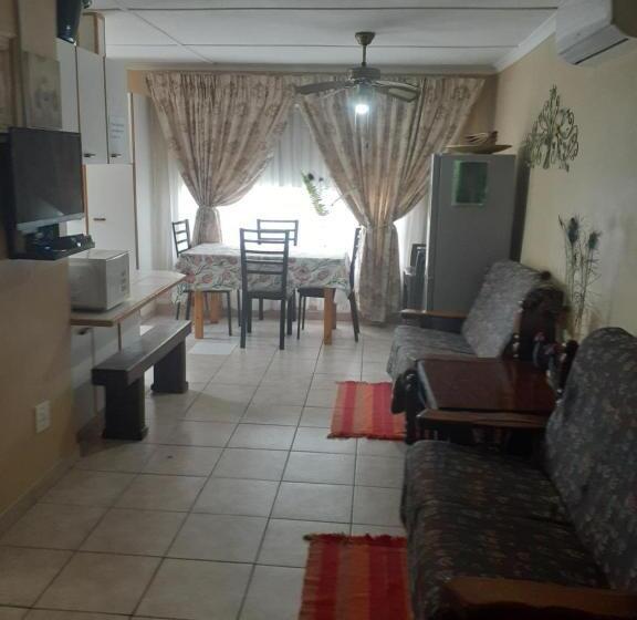 פנסיון Jothams Bed & Breakfast Or Self Catering