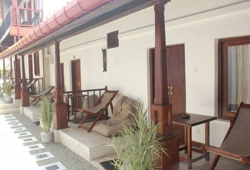 פנסיון Samaya Fort