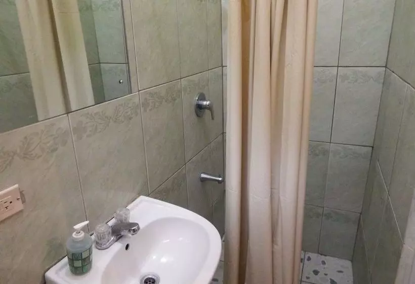 پانسیون Samise Villa