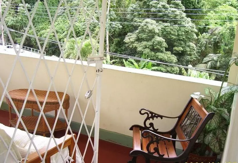 پانسیون Samise Villa