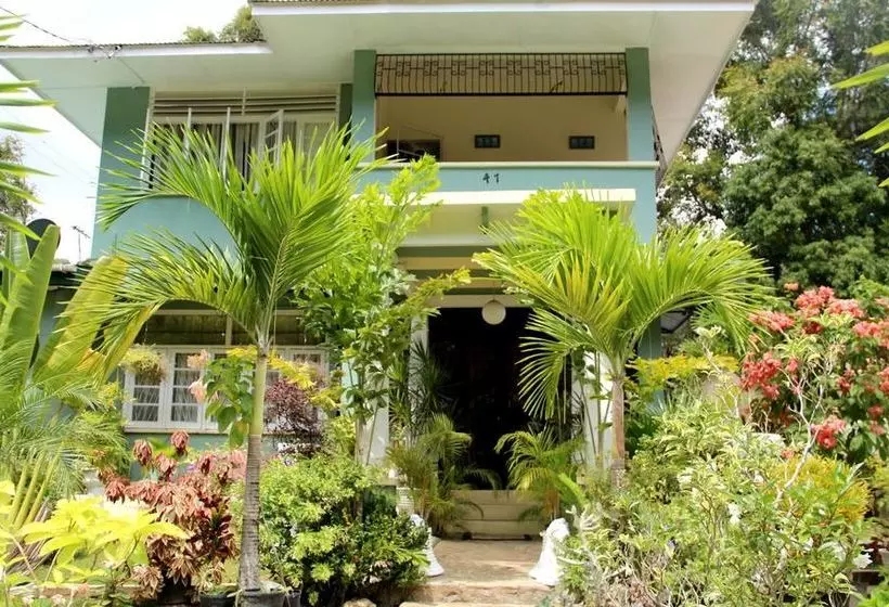 پانسیون Samise Villa