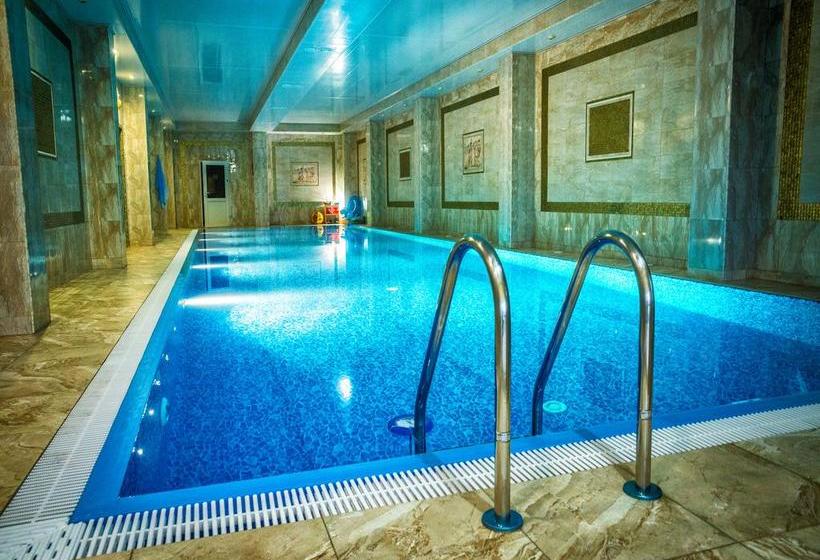 Petrovsky Prichal Hotel & Spa