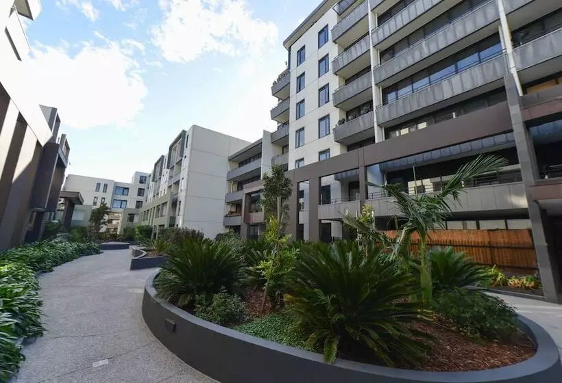 Staycentral   Spacious Seaviews Port Melbourne