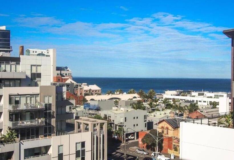 Staycentral   Spacious Seaviews Port Melbourne