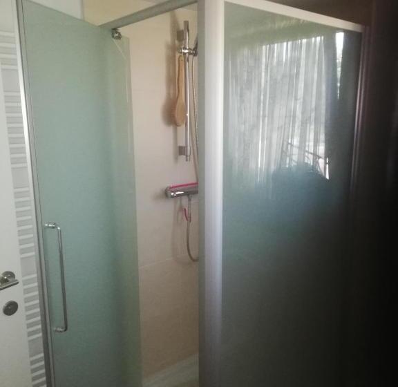 تختخواب و صبحانه Bvba Bacana