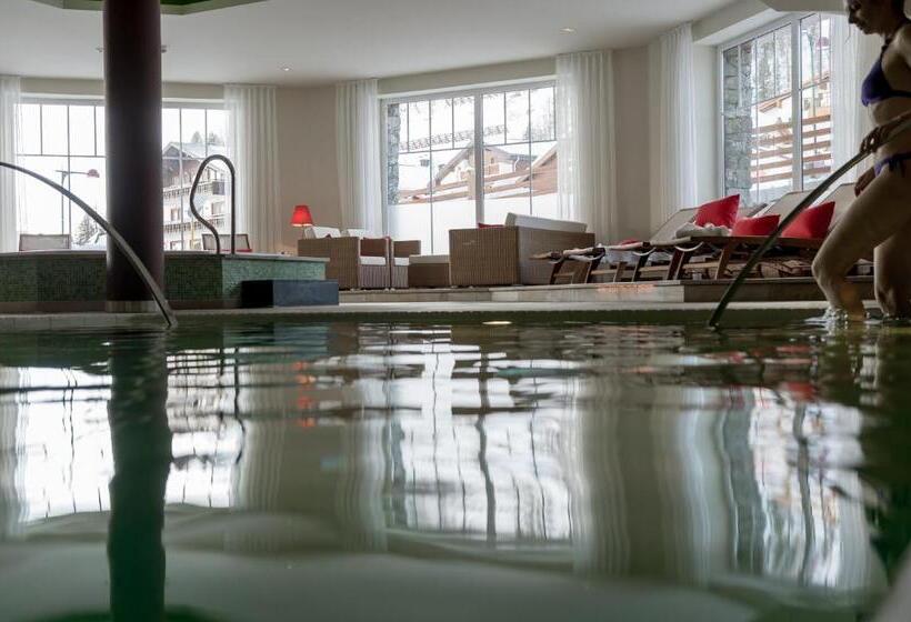 민박 Superior Hotel Edelweiss